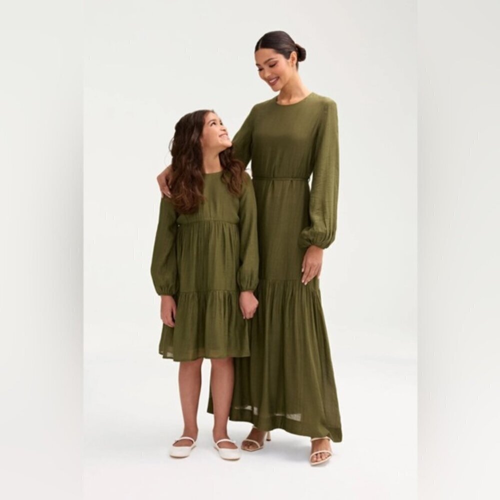 Veiled Mila Tiered Dress Olive Green size S - Picture 2 of 13